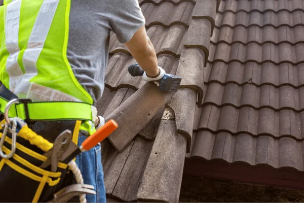 How to Find a Reliable Roofer - Best Tips for Homeowners - Stucco Contractors Santa Fe
