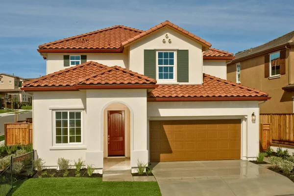 Year-Round Stucco House Maintenance Seasonal Guide for a Damage-Free Exterior - Stucco Contractors Santa Fe